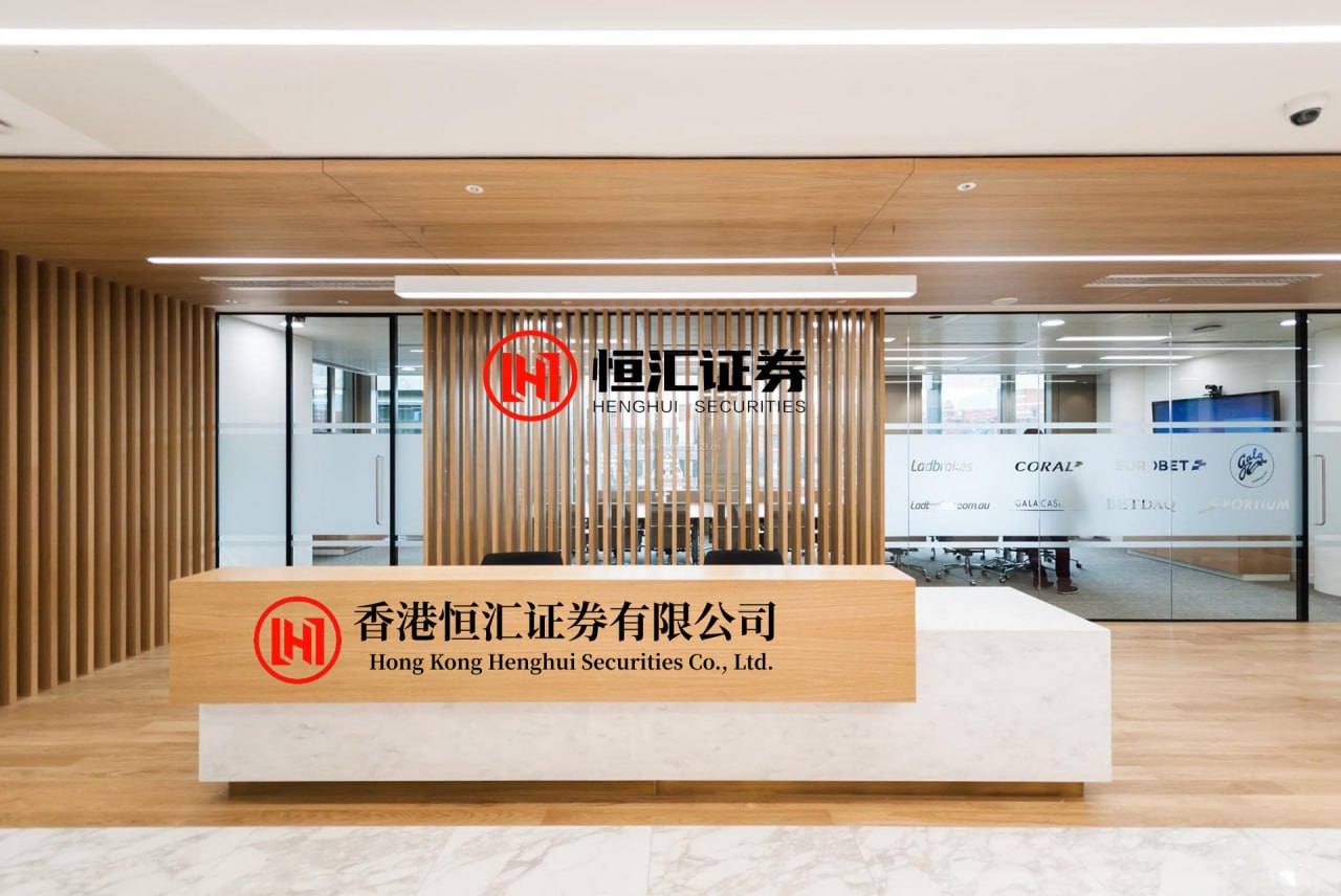 海纳策略 孟子义这套黑纱裙太会了！甜酷平衡得刚刚好，普通人也能抄作业